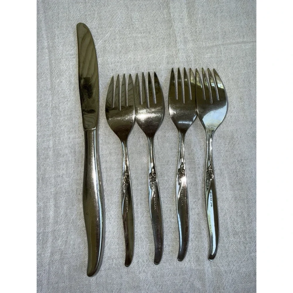 Oneida‎ Ltd Stainless Flatware , Vintage , Rose, 1 Set 5 Pieces